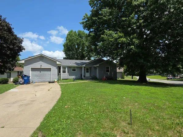 2307 S Harding St, Oak Grove, MO 64075