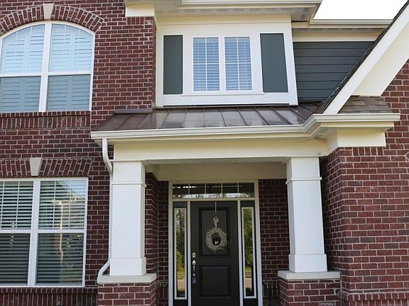 2nd image of 6358 Blackstone Dr