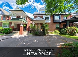 121 Medland St, Toronto, ON M6P2N4