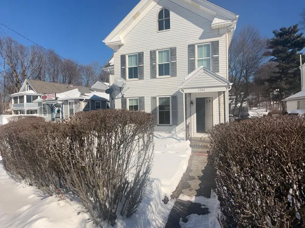 1242 Furnace Brook Pkwy #2, Quincy, MA 02169