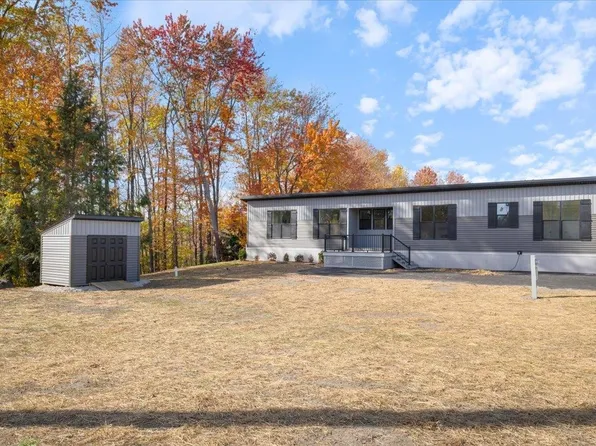 843 High Street #1A, Candia, NH 03034