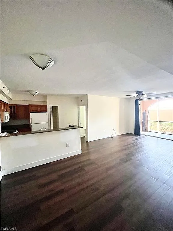 2 bed, 2.0 bath, 1100 sqft, $1,800 — Photo 1