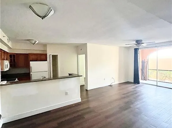 1115 Reserve Ct APT 102, Naples, FL 34105