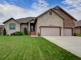 1625 N Waterstone Ave, Springfield, MO 65802