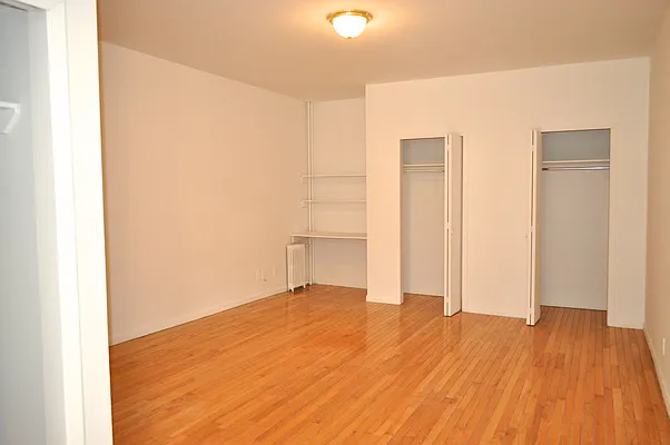 Rented by Douglas Elliman | media 16