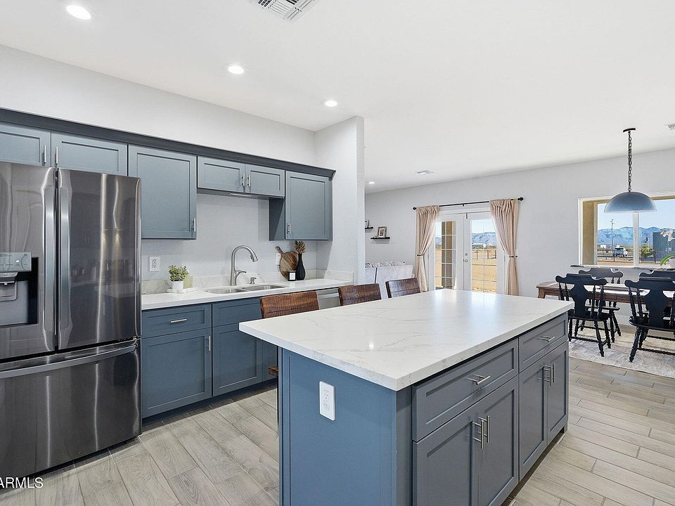 25123 W Peakview Road, Wittmann, AZ 85361 | Zillow