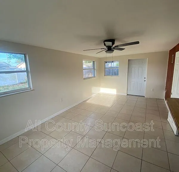 4018 Darlington Rd — Photo 9