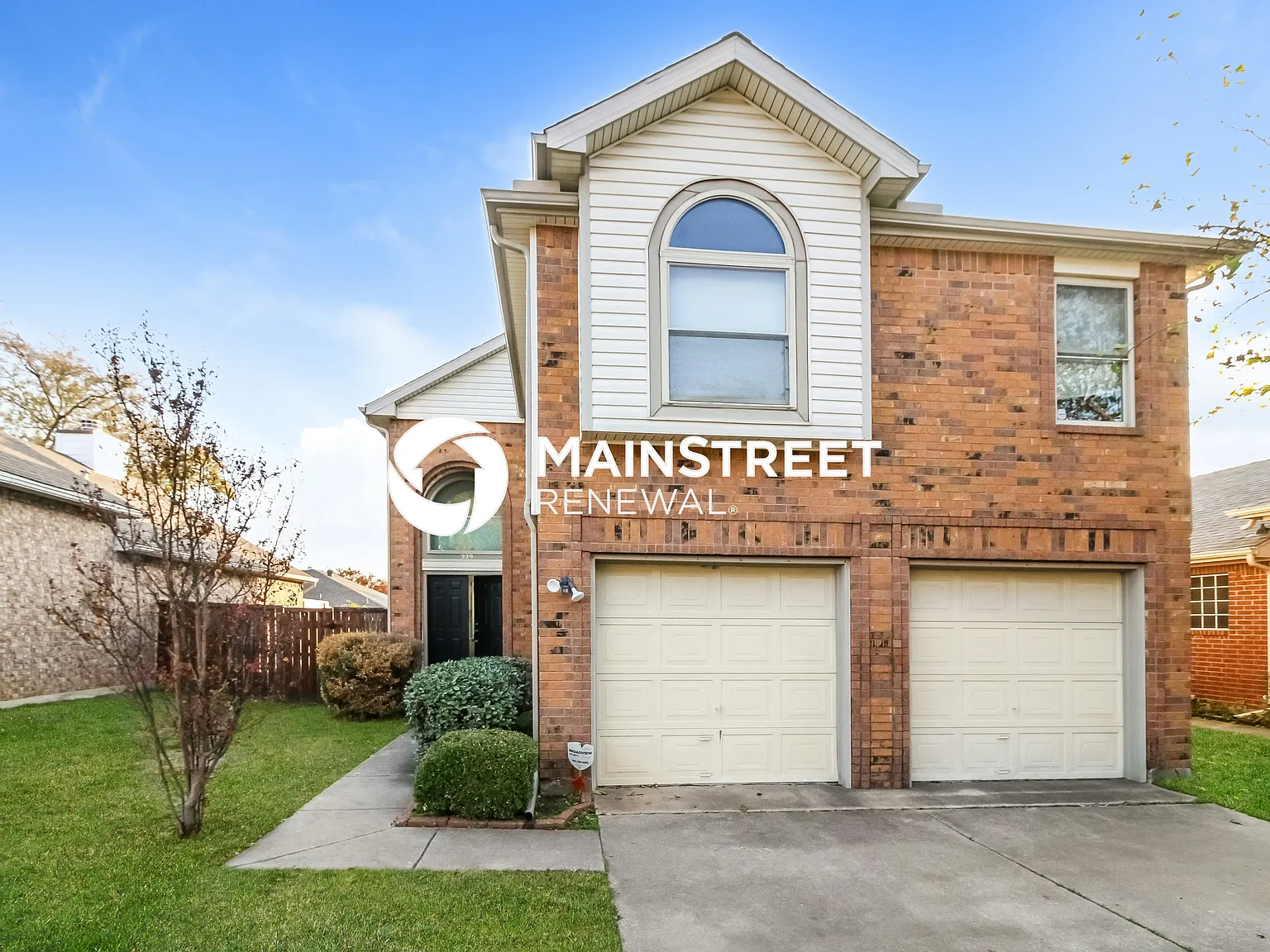 929 Azalia Dr — Photo 1