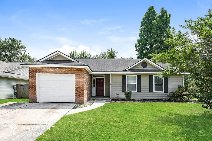 249 Persimmon Cir