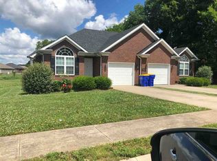 705 Village Creek Dr, Bowling Green, KY 42101