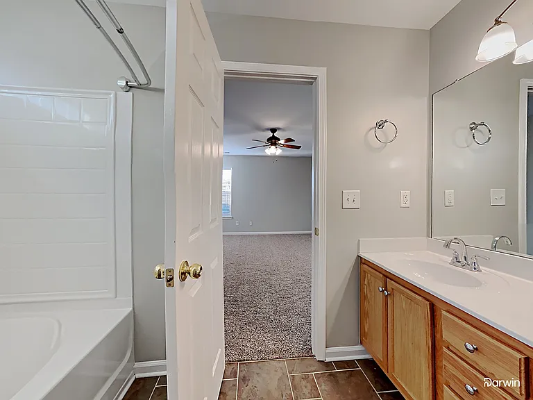 337 Courtland Ct — Photo 14