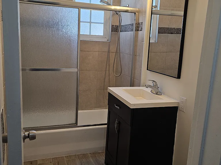 2616 Crestmoore Pl #2616 — Photo 12
