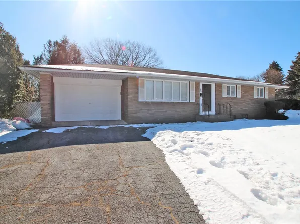 48 Skycrest Dr, Rochester, NY 14616