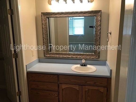4th image of 175 Wilbanks Dr