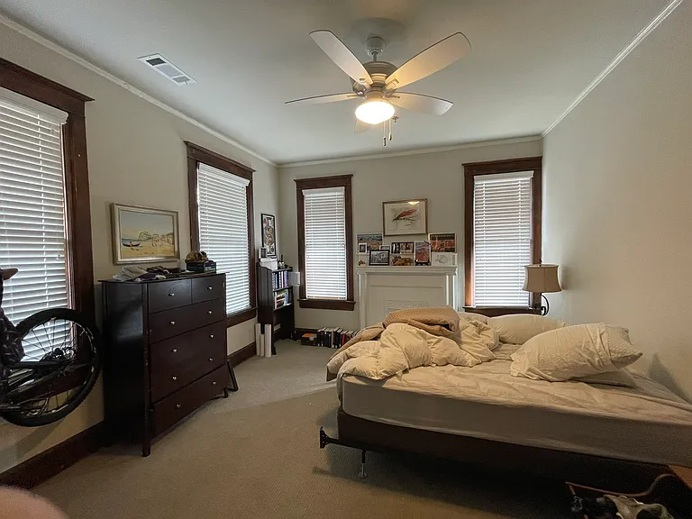 1094 Georgia Ave #D — Photo 8