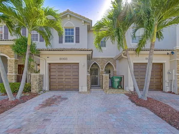 9368 SW 220th Ter, Cutler Bay, FL 33190