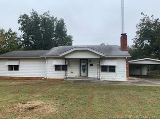 1122 S Broadway St, Holdenville, OK 74848