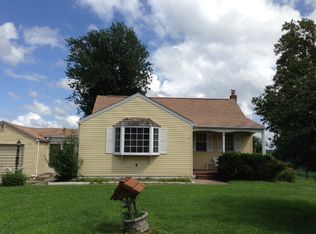 17 Taunton Rd, Berlin, NJ 08009