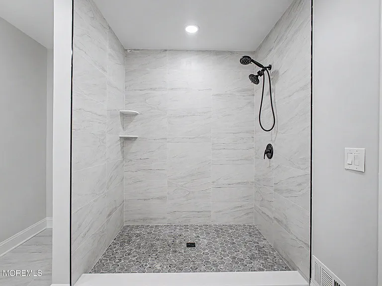 77 Picket Pl — Photo 20