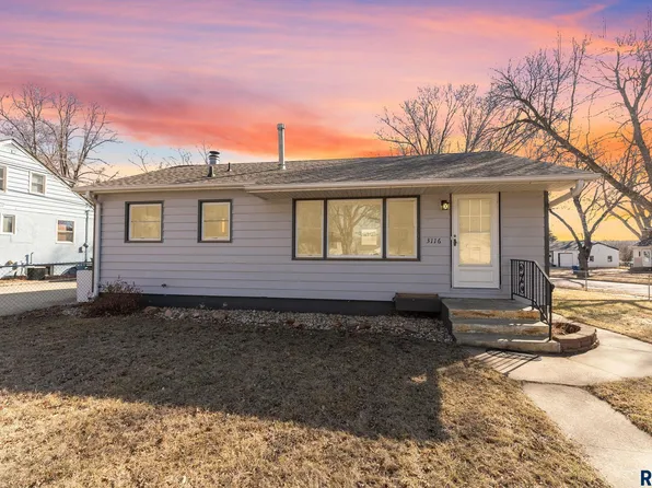 3116 S 6th Ave, Sioux Falls, SD 57105