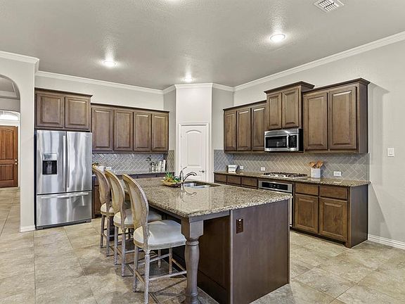 5th image of 3008 Bella Lago Dr