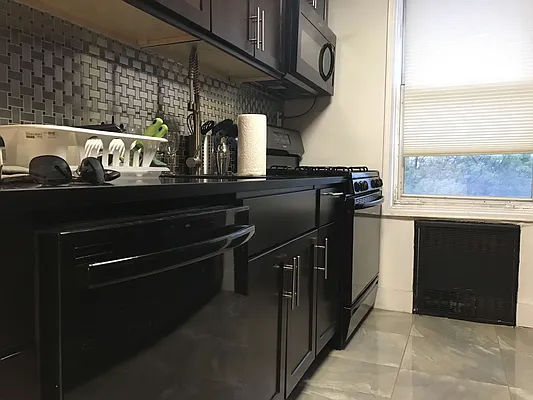 Rented by Big Square Realty LLC | media 4