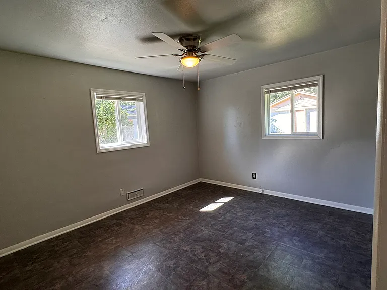 730 Medford Dr #2 — Photo 6