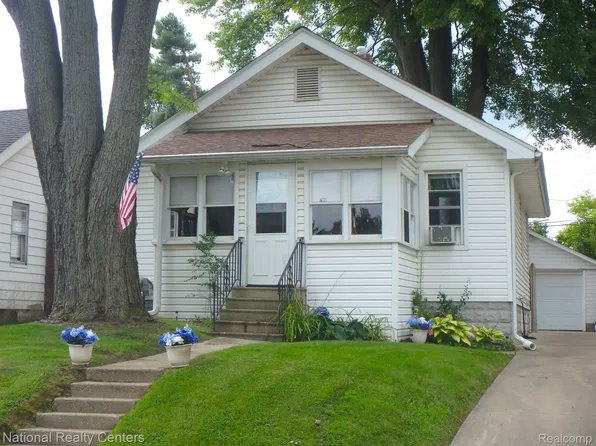 789 Orlando Ave, Pontiac, MI 48340