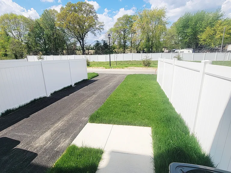 234 Rojan Rd — Photo 34