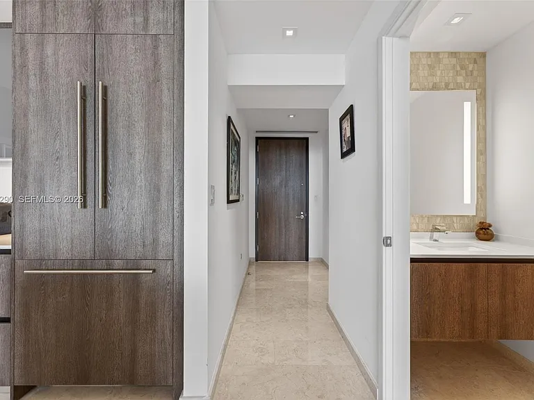 88 SW 7th St #2408 — Photo 15