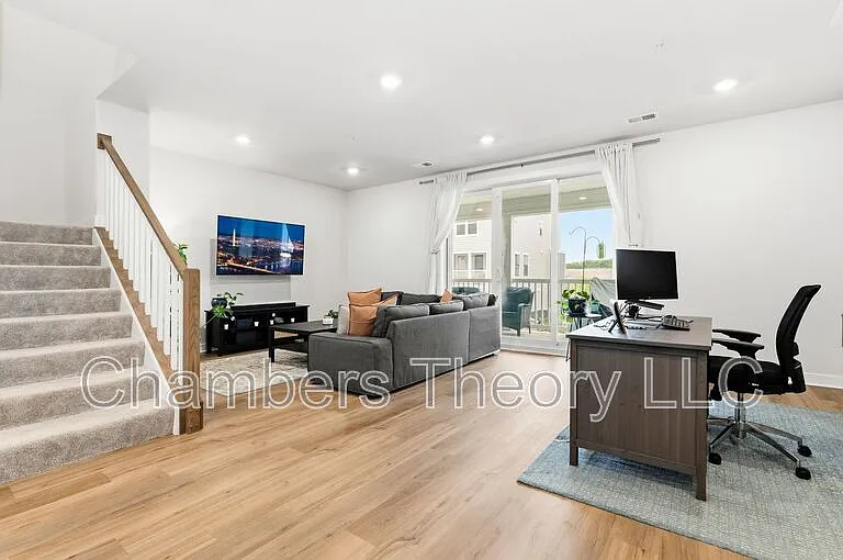 20851 Owenmore Ter — Photo 14