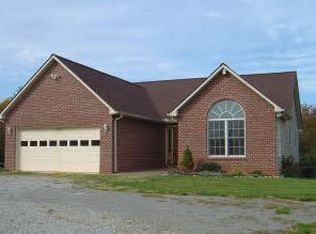 37 Rainbow Rd, Wirtz, VA 24184