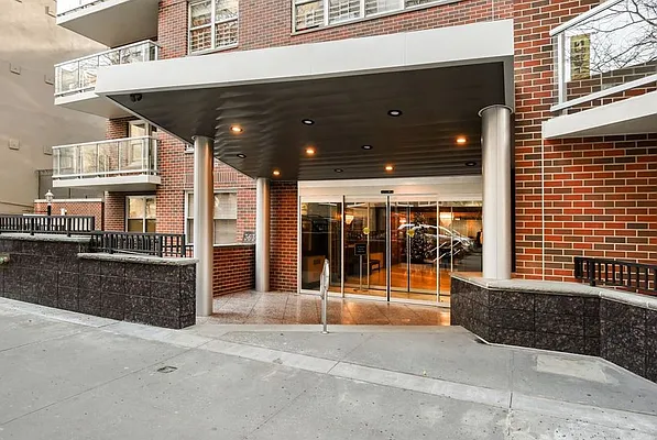 Sold by Batra Group Inc | media 14