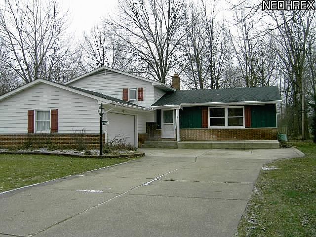 1st image of 26677 Sweetbriar Dr