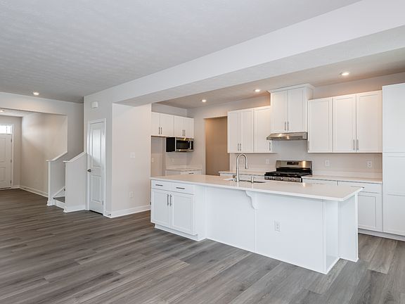 Hudson with Finished Basement