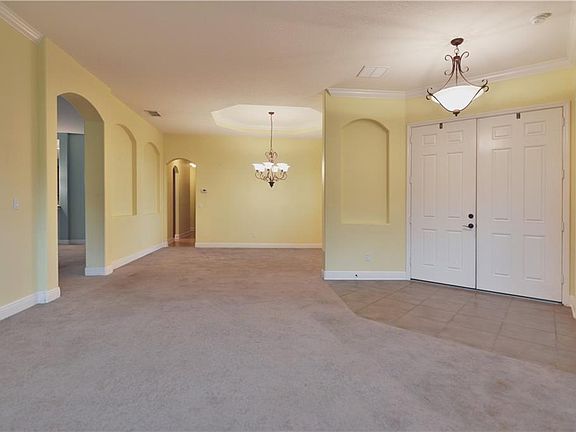 4th image of 1643 Chandelle Ln