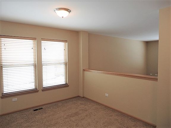 2nd image of 3226 Kenilworth