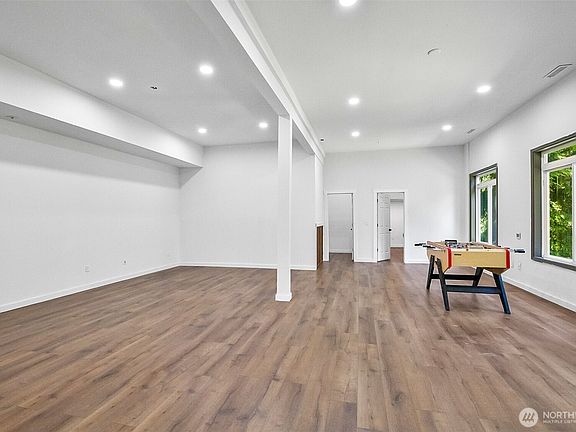 3rd image of 5827 176th Drive SE