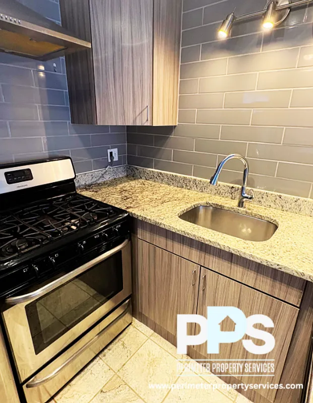 1 bed, 1.0 bath, 775 sqft, $1,649 — Photo 2