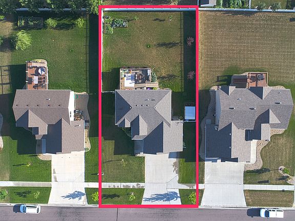 Overhead - lot outline