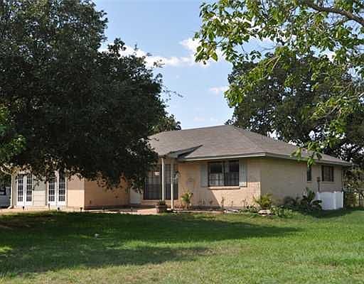 1st image of 5626 Oak Hollow Cir