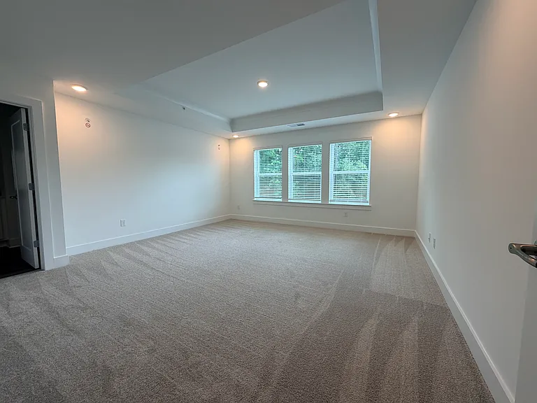 454 Laurelwood Ct — Photo 10