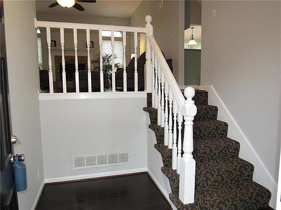 3rd image of 15441 Foster St