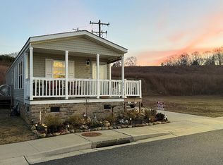 875 Lookout Dr, Spartanburg, SC 29306