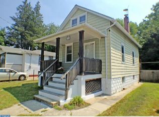 17 Holly Ave, Clementon, NJ 08021