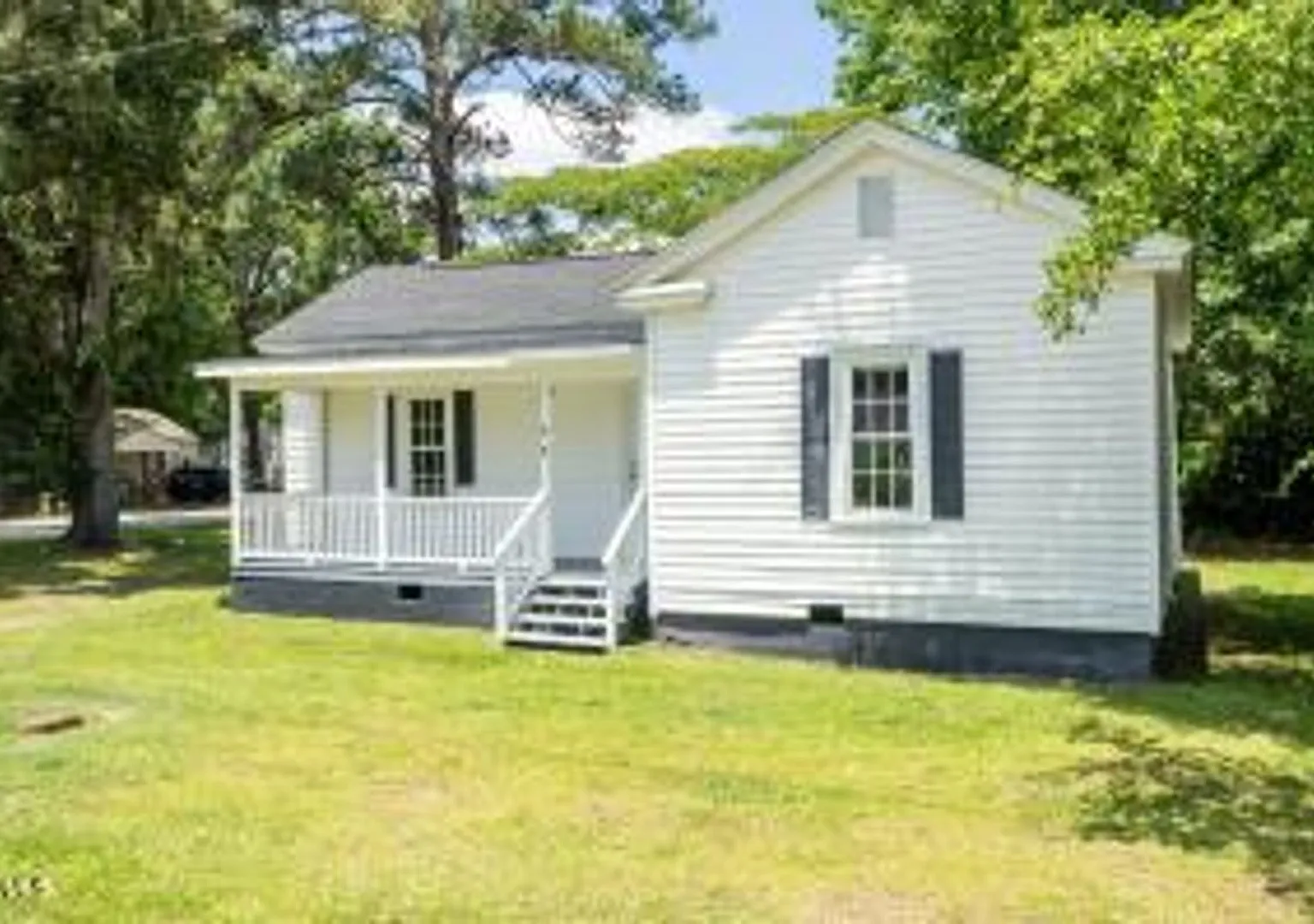 Recently Refreshed Two Bedroom Home! — Photo 1