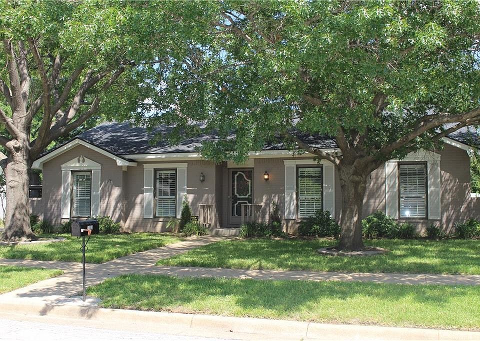 1st image of 3105 Vernon Dr
