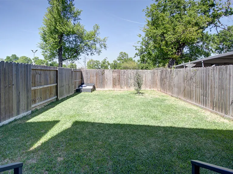 5113 Hershe St #B — Photo 43
