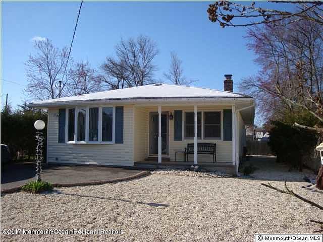 1st image of 137 Walnut Creek Ln