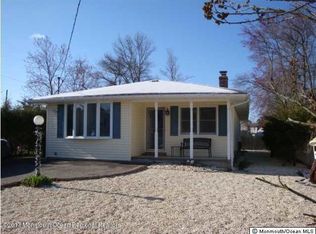 137 Walnut Creek Ln, Toms River, NJ 08753